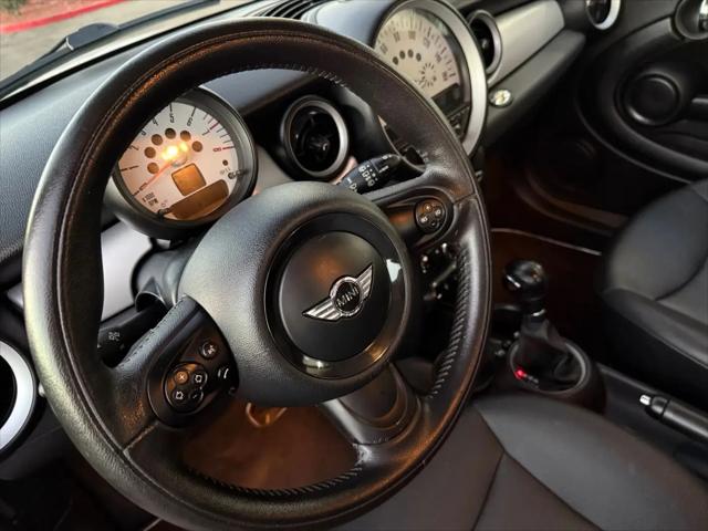 2012 MINI Cooper Cooper