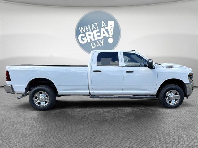 2026 RAM Ram 3500 RAM 3500 TRADESMAN CREW CAB 4X4 8 BOX 2026 RAM Ram 3500 RAM 3500 TRADESMAN CREW CAB 4X4 8 BOX