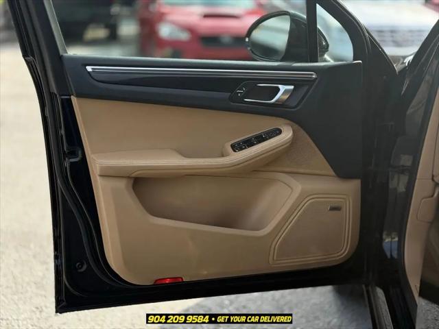 2018 Porsche Macan Standard