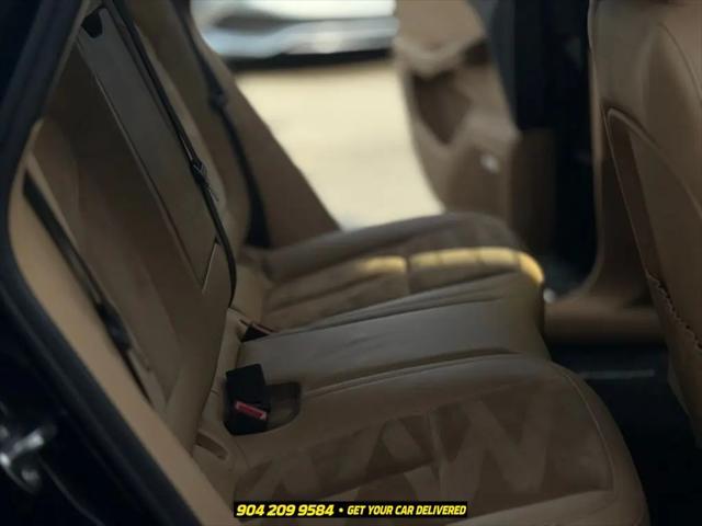 2018 Porsche Macan Standard