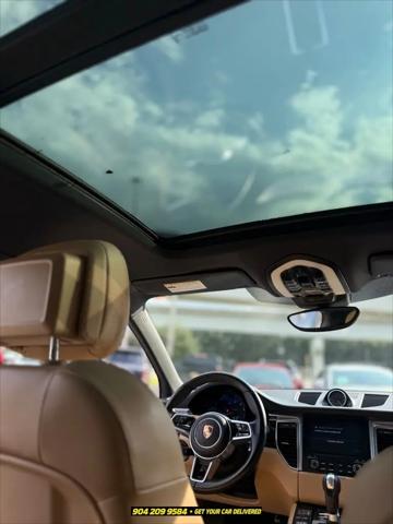 2018 Porsche Macan Standard