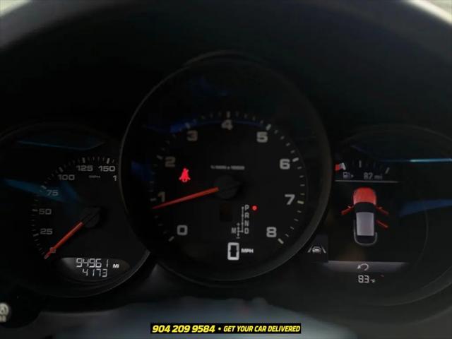 2018 Porsche Macan Standard