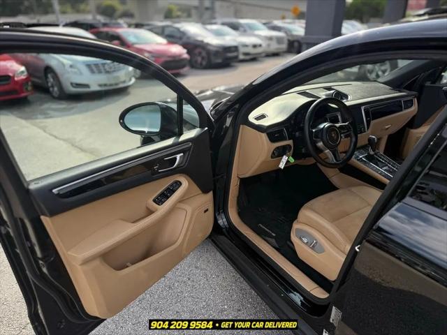 2018 Porsche Macan Standard