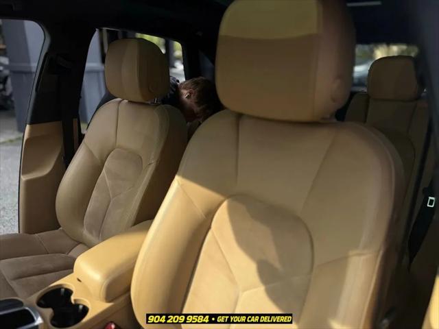 2018 Porsche Macan Standard