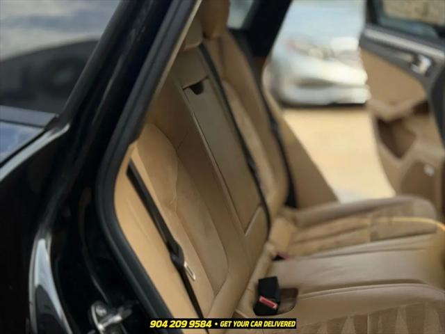 2018 Porsche Macan Standard