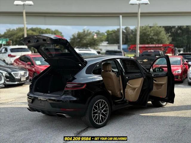 2018 Porsche Macan Standard