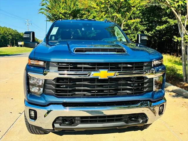 2026 Chevrolet Silverado 2500HD Crew Cab, Standard Bed, LT, 4WD