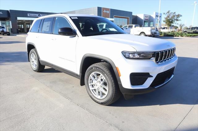 2025 Jeep Grand Cherokee GRAND CHEROKEE LAREDO X 4X4 2025 Jeep Grand Cherokee GRAND CHEROKEE LAREDO X 4X4