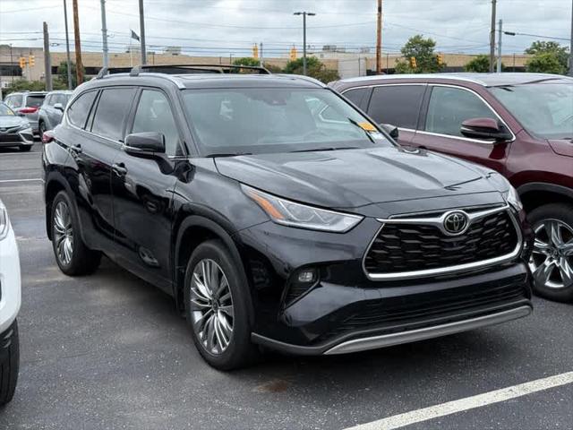 2022 Toyota Highlander Platinum