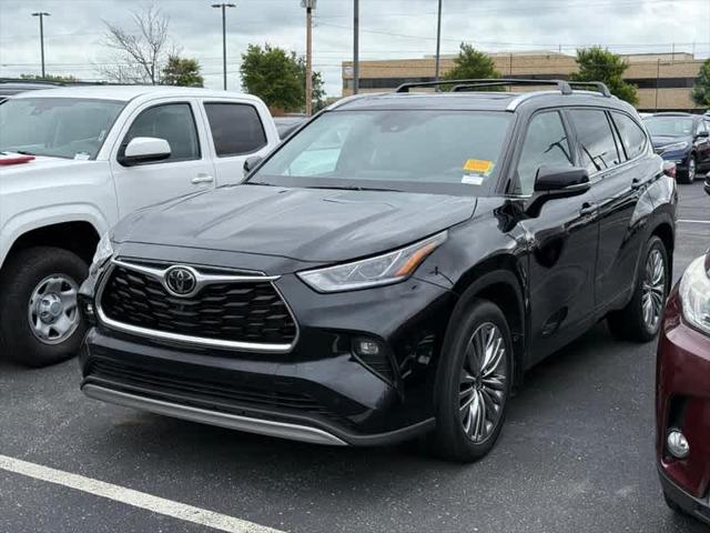 2022 Toyota Highlander Platinum