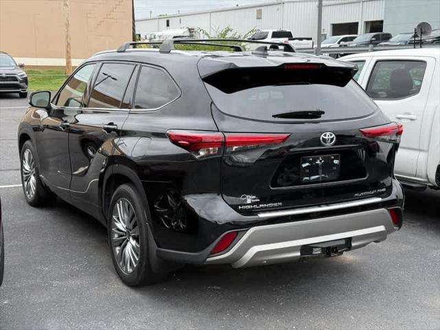 2022 Toyota Highlander Platinum