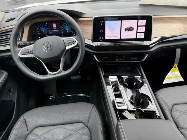 2026 Volkswagen Atlas SE with Technology