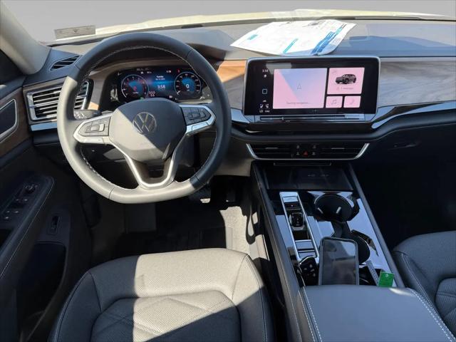2026 Volkswagen Atlas SE with Technology