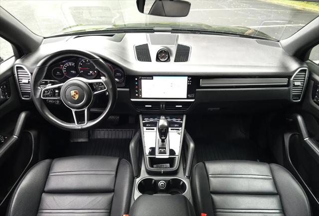 2023 Porsche Cayenne Platinum Edition