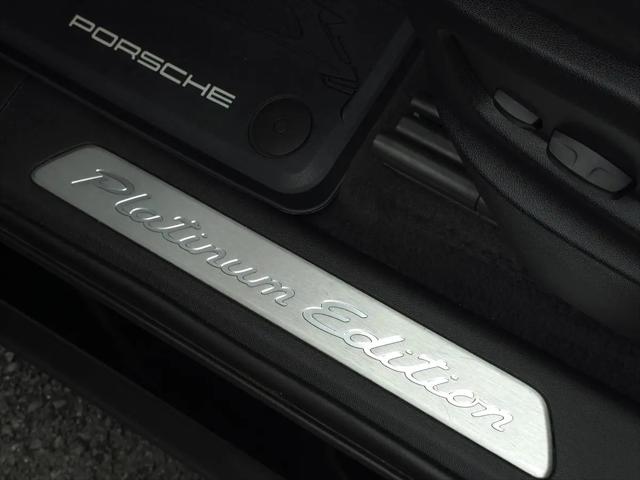 2023 Porsche Cayenne Platinum Edition