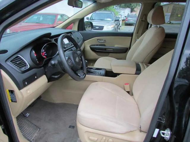 2016 Kia Sedona LX