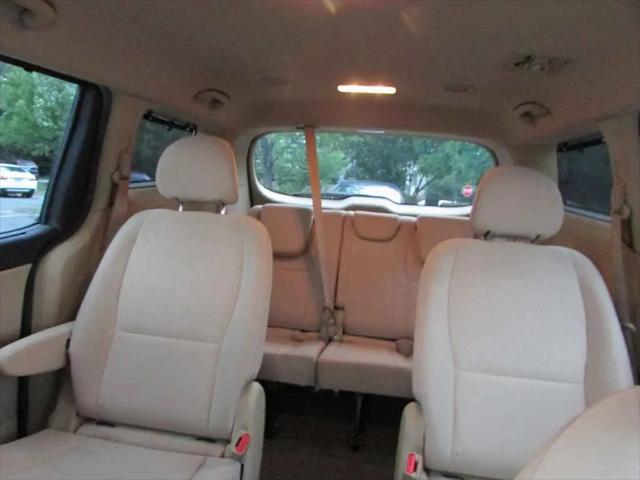 2016 Kia Sedona LX