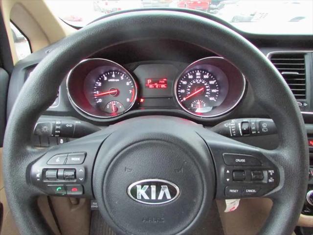 2016 Kia Sedona LX