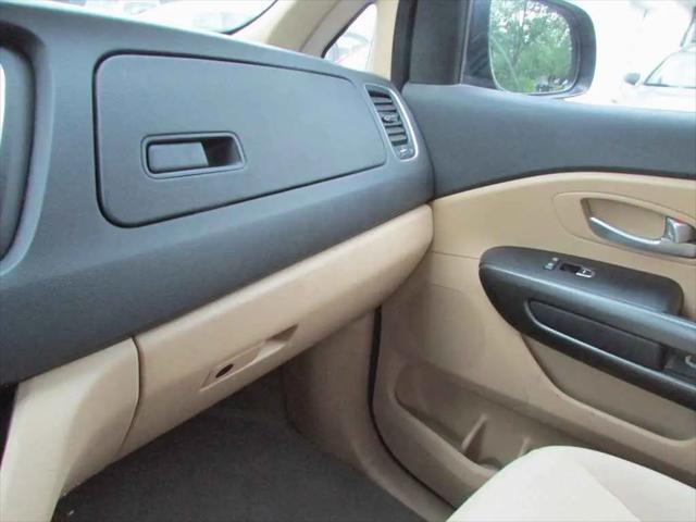 2016 Kia Sedona LX