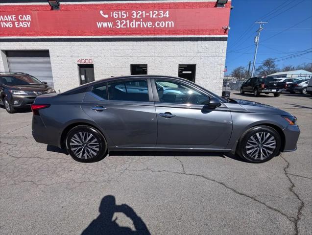2023 Nissan Altima SV FWD