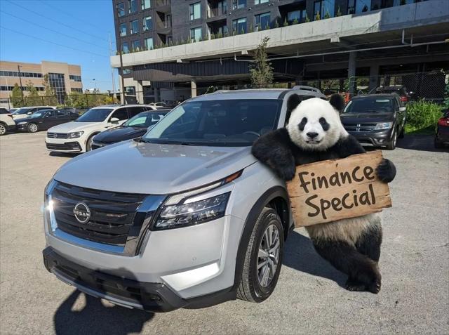 2023 Nissan Pathfinder SL 4WD for sale in Nashville, TN