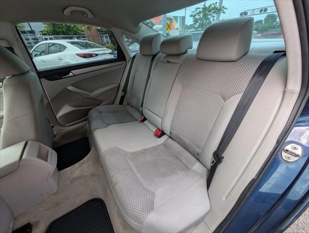 2014 Volkswagen Passat 2.5L S
