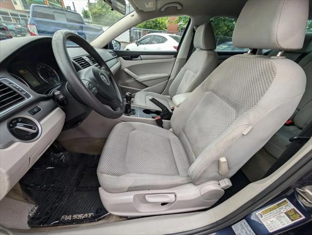 2014 Volkswagen Passat 2.5L S