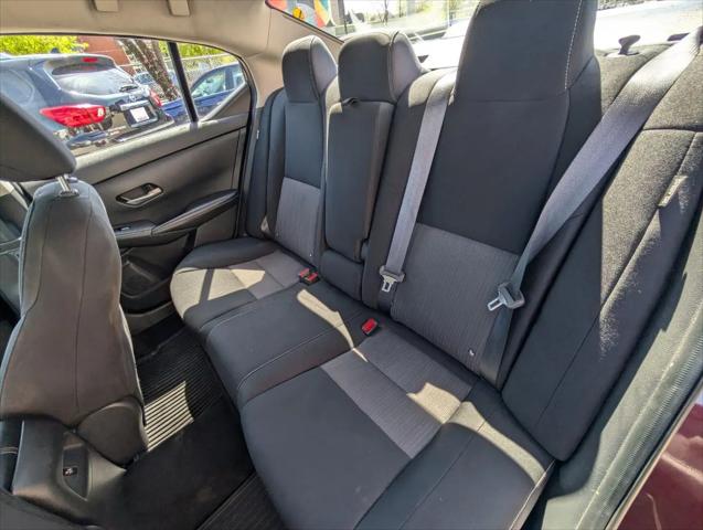2021 Nissan Sentra SV Xtronic CVT