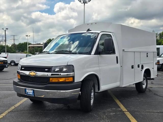2025 Chevrolet Express Cutaway Work Van