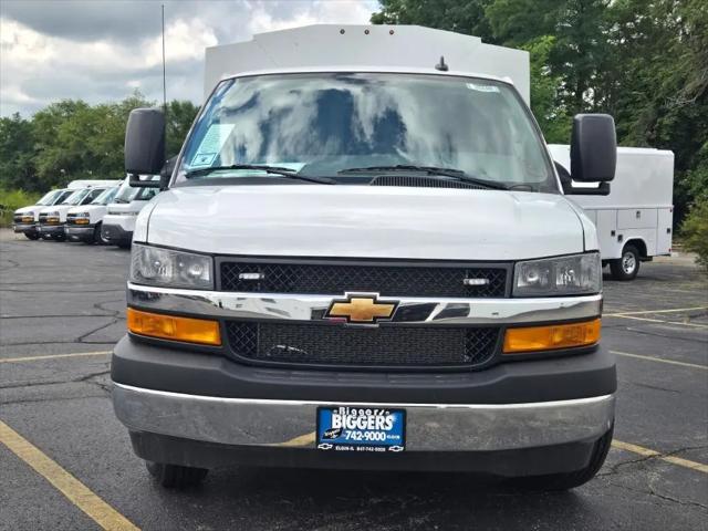 2025 Chevrolet Express Cutaway Work Van