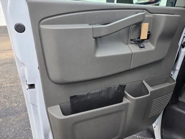 2025 Chevrolet Express Cutaway Work Van