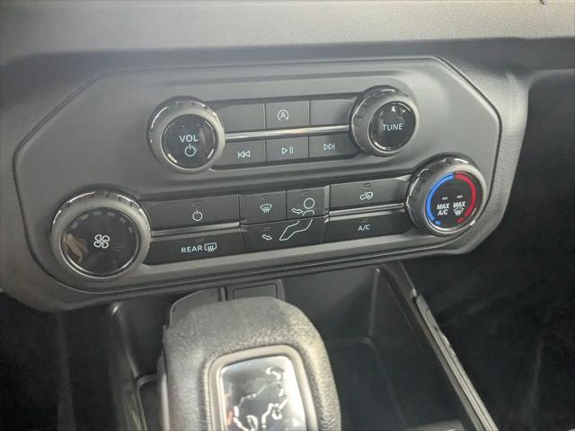 2025 Ford Bronco Base