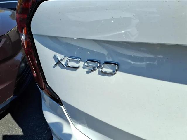 2026 Volvo XC90 Plus, B6 AWD Gas (mild hybrid), Gasoline, Bright, 6 Seats