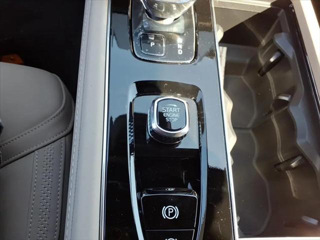 2026 Volvo XC90 Plus, B6 AWD Gas (mild hybrid), Gasoline, Bright, 6 Seats