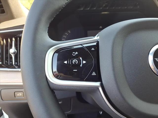 2026 Volvo XC90 Plus, B6 AWD Gas (mild hybrid), Gasoline, Bright, 6 Seats