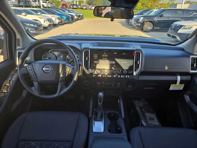 2025 Nissan Frontier Crew Cab SV 4x4
