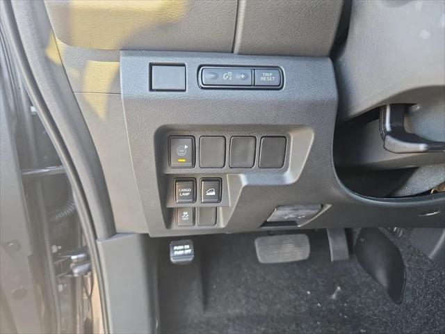 2025 Nissan Frontier Crew Cab SV 4x4