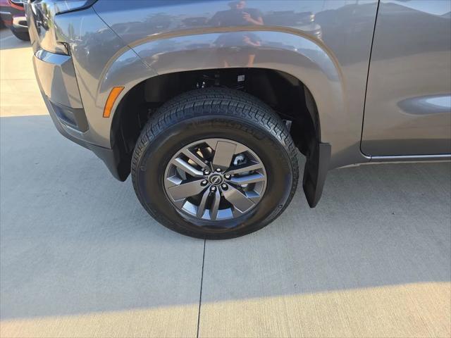 2025 Nissan Frontier Crew Cab SV 4x4