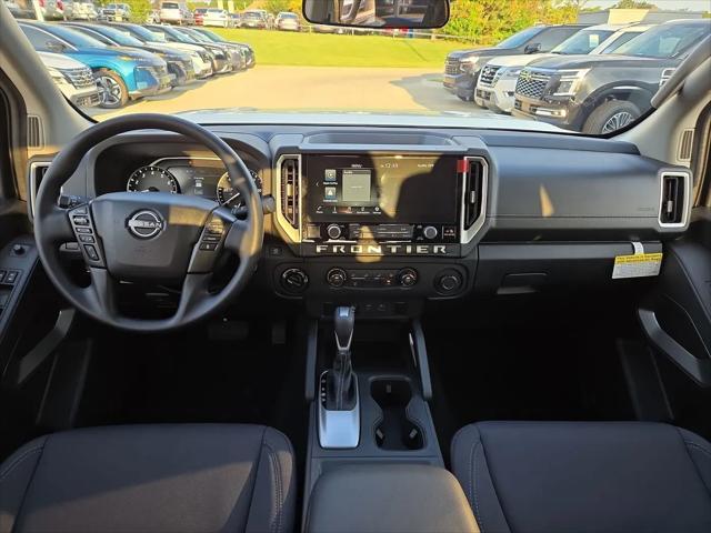 2025 Nissan Frontier Crew Cab SV 4x4