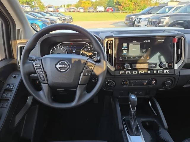2025 Nissan Frontier Crew Cab SV 4x4
