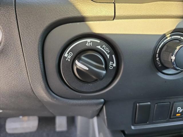 2025 Nissan Frontier Crew Cab SV 4x4