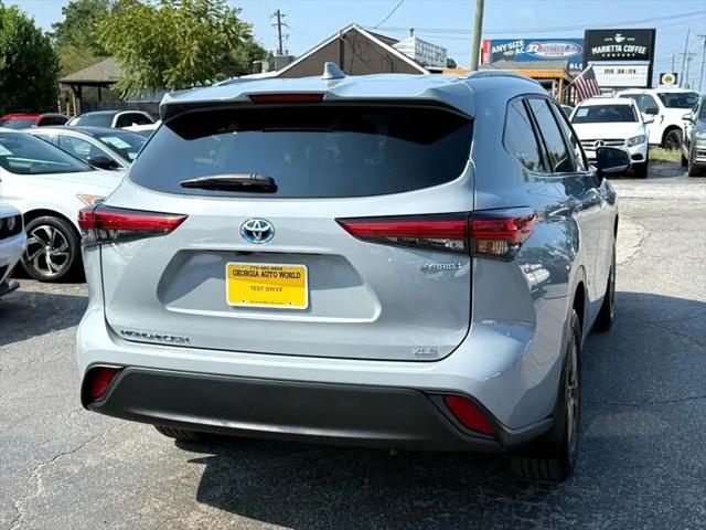 2023 Toyota Highlander Hybrid XLE Bronze