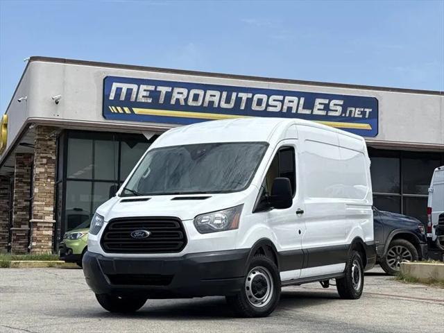 2018 Ford Transit Medium Roof w/Sliding Side Door w/RWB for sale in Arlington, TX