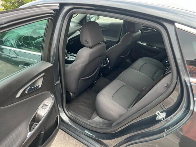 2017 Chevrolet Malibu 1LT