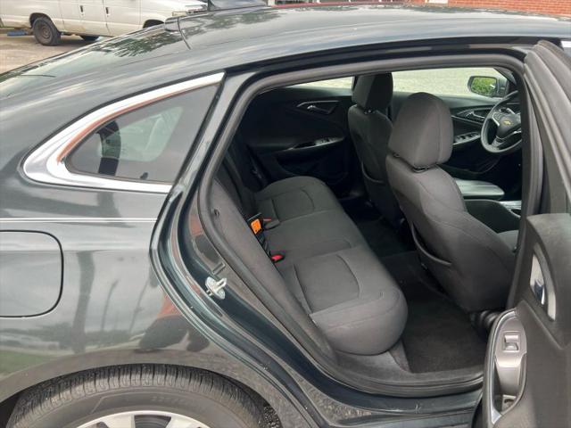 2017 Chevrolet Malibu 1LT