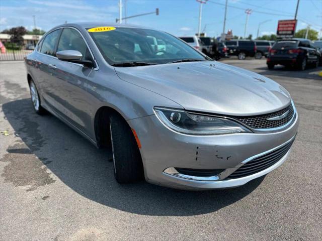 2016 Chrysler 200 Limited