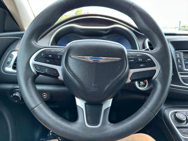 2016 Chrysler 200 Limited