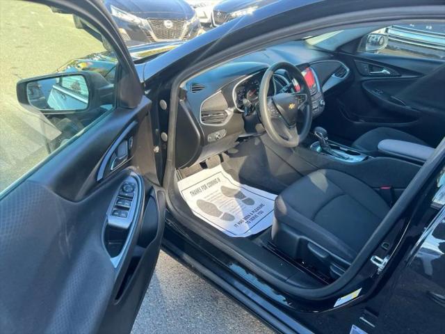 2023 Chevrolet Malibu FWD 1FL