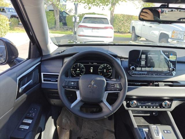2025 Mitsubishi Outlander PHEV SE S-AWC
