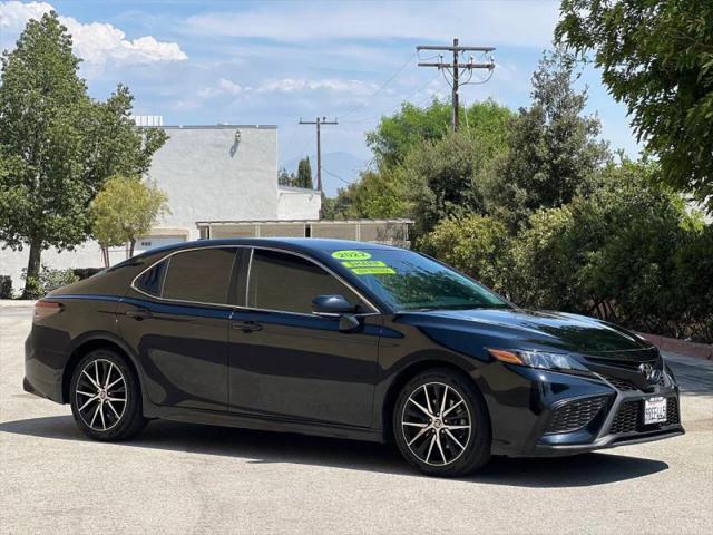 2022 Toyota Camry SE